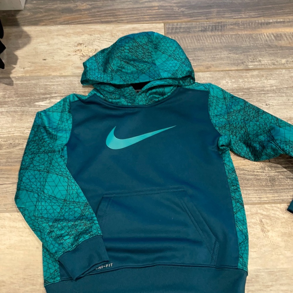 Nike Dri Fit Hoodie